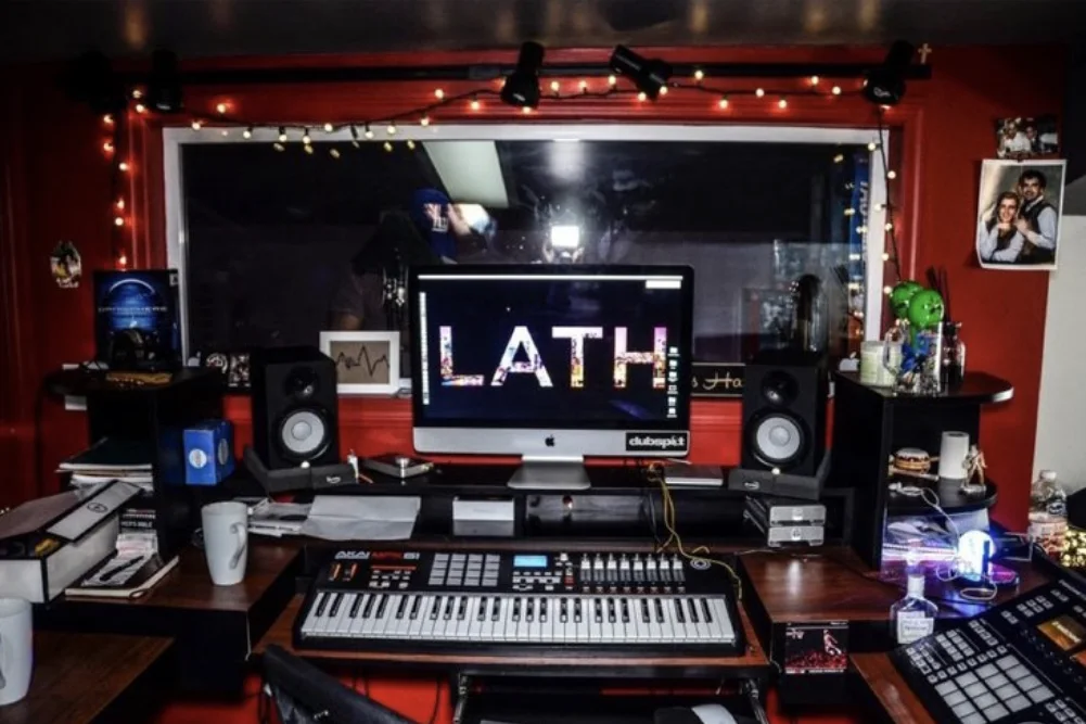 Jordan Perez's music studio